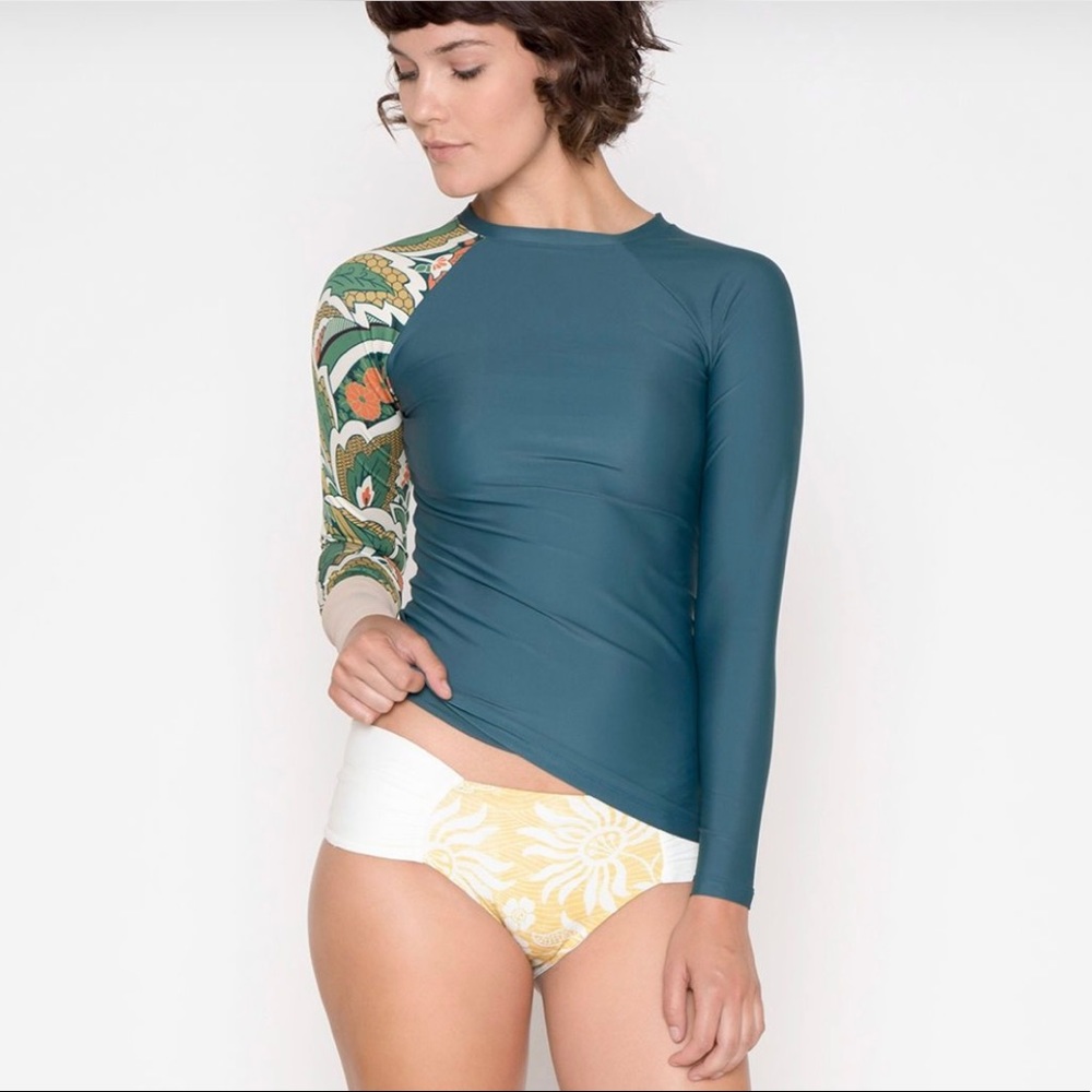 Seea Women’s Rashguard